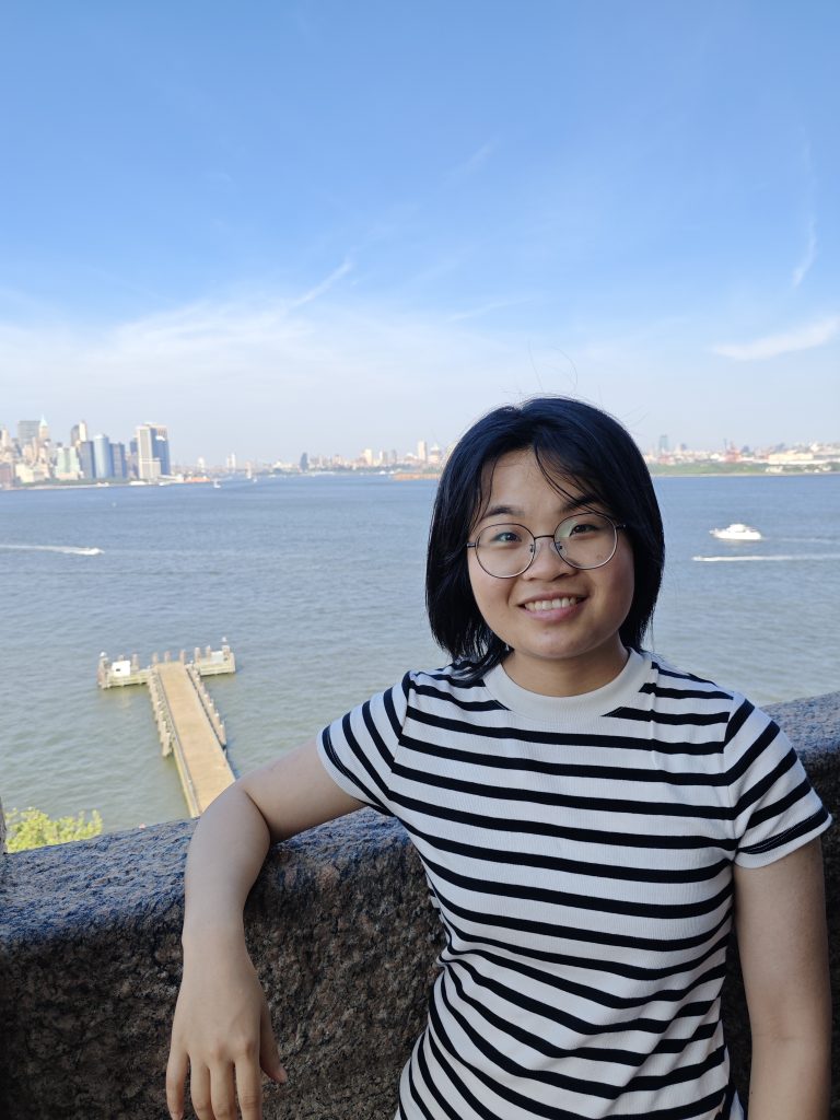 Photo of Xiaoqiong Chen